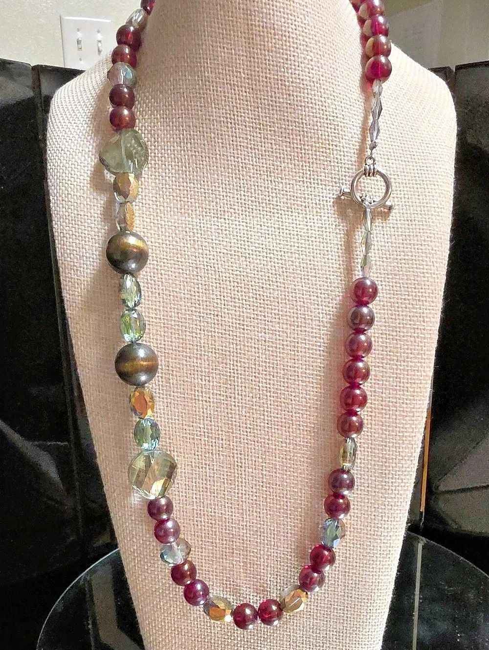 Vintage Deep Plum Glass Pearl & Faceted Smokey & Peacock Crystal Necklace